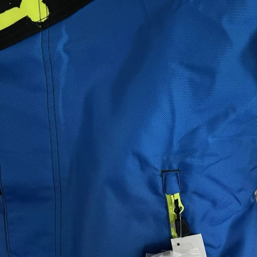 Castle X code coat 🔥 - Picture 3 of 4